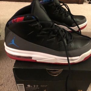 Jordan Boys Size 6Y